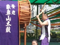 38070587_1097567827_131large.jpg